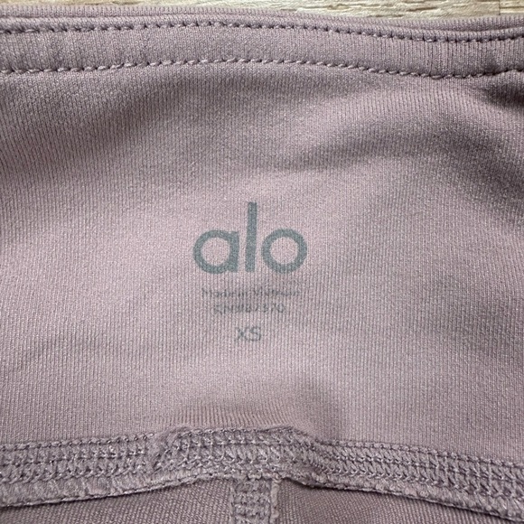 ALO Yoga Epic High Waist Leggings Rose Quartz Pink Size XS - Picture 7 of 13